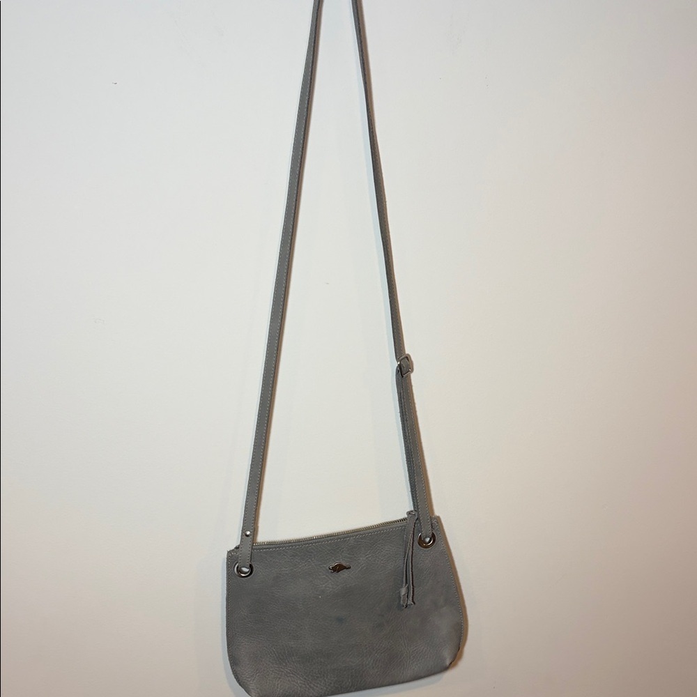 Roots Edie Bag Tribe *Small Discoloration* - Picture 3 of 9